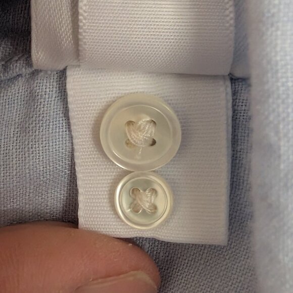 Lands' End 100%  Linen Button Down Shirt w/ Pintuck Detailing Size XL Light Blue - Picture 7 of 7